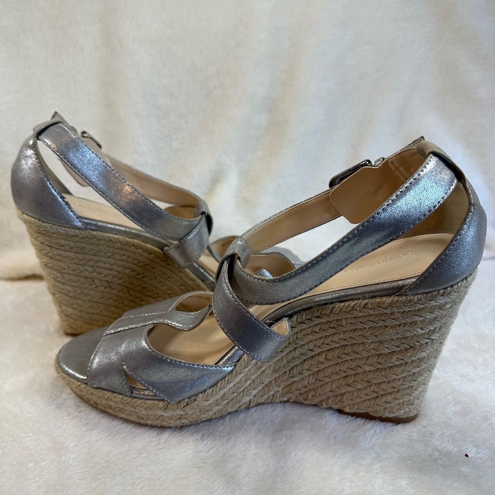 Calvin Klein Emmah size 10 Espardrille wedge